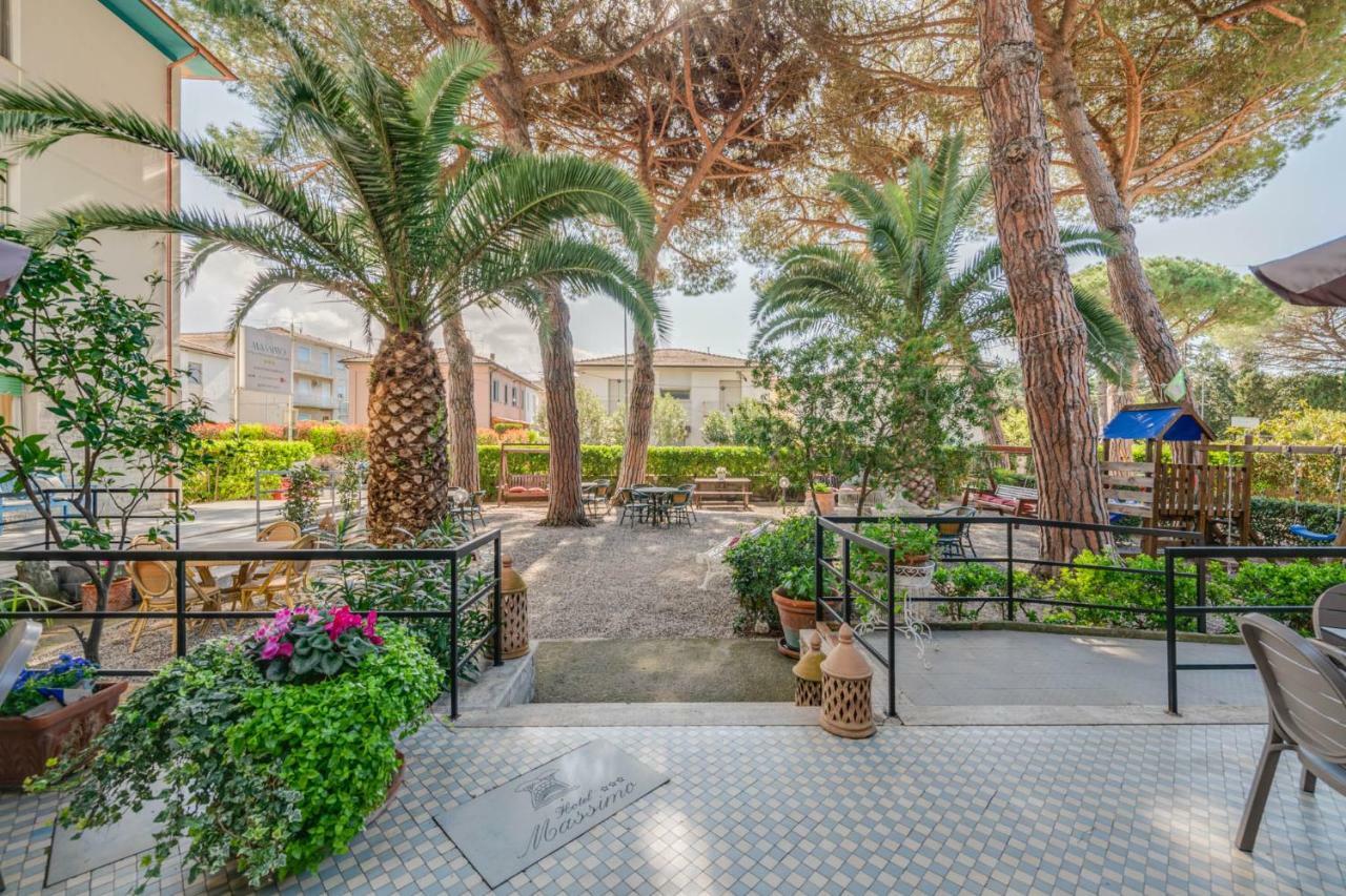 Hotel Massimo Марина ди Чечина Екстериор снимка
