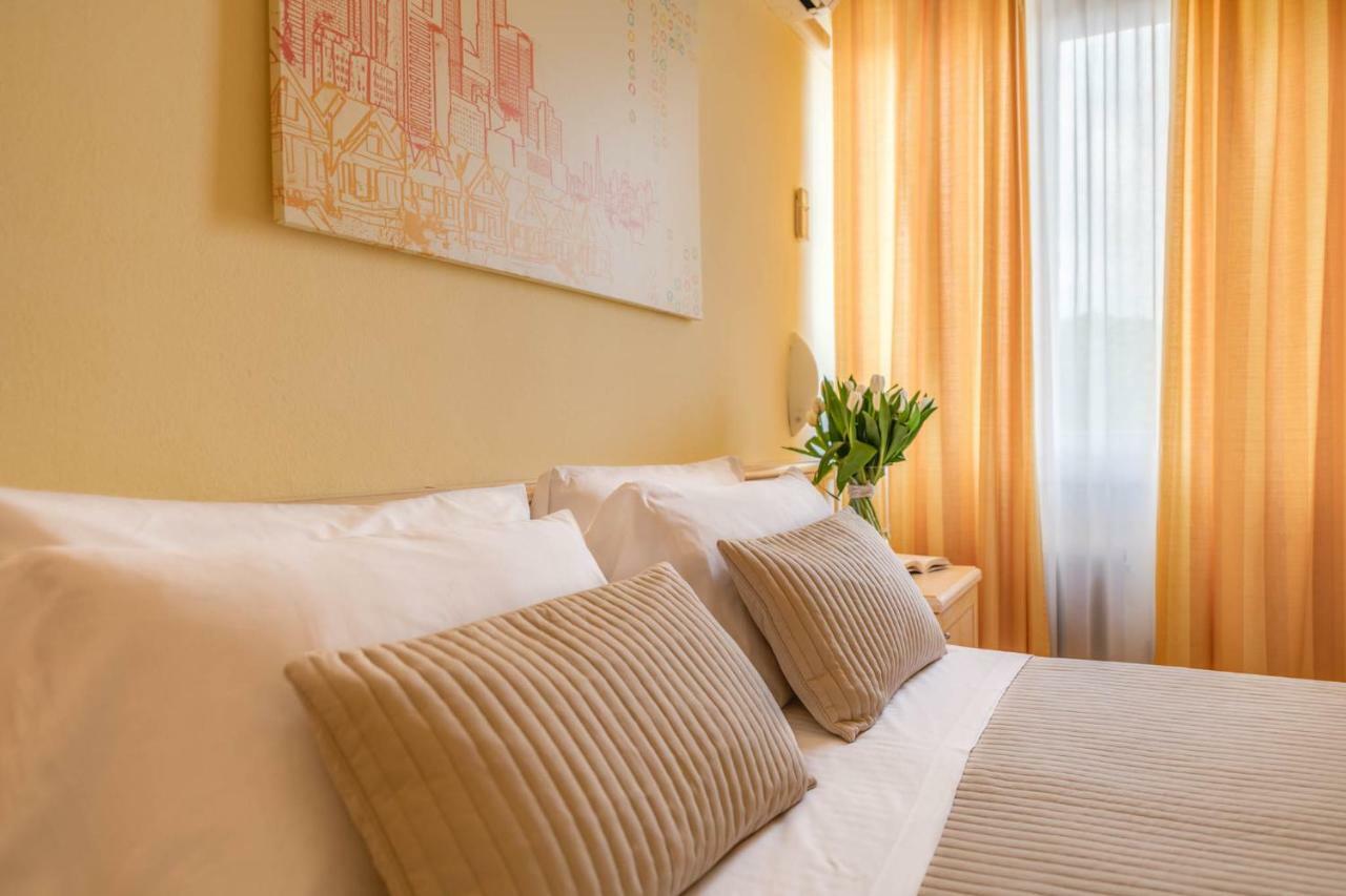 Hotel Massimo Марина ди Чечина Екстериор снимка