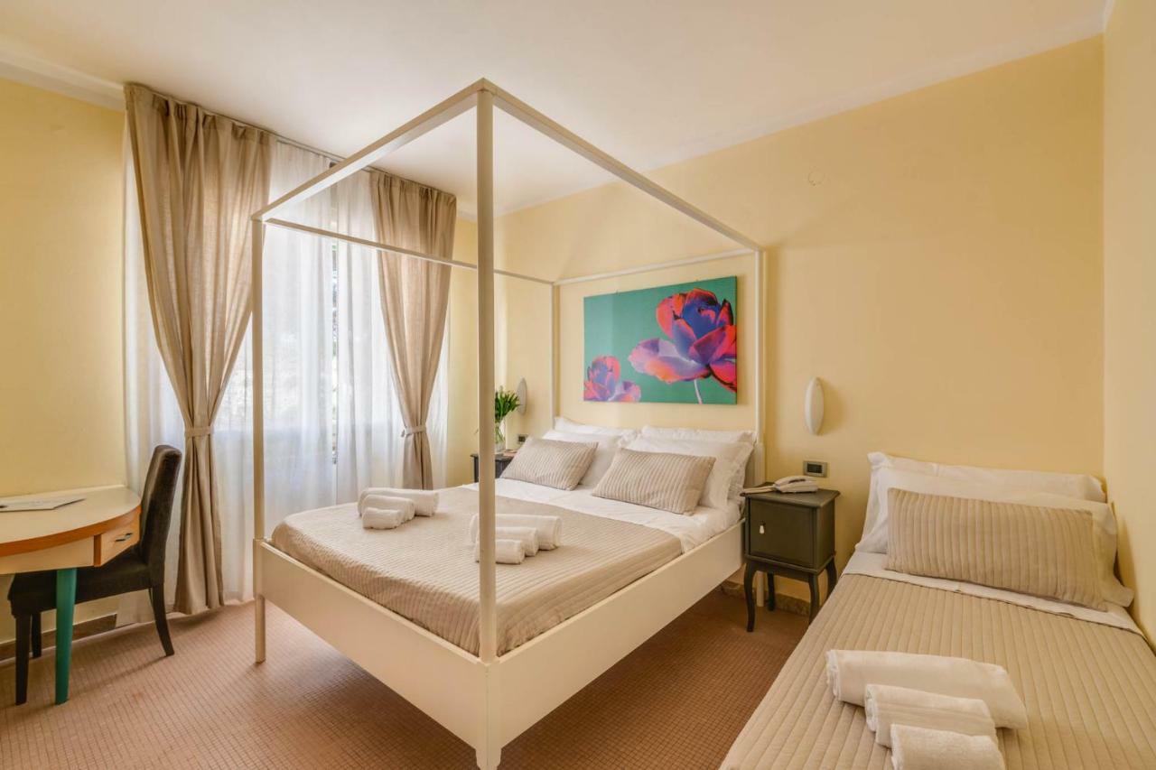 Hotel Massimo Марина ди Чечина Екстериор снимка