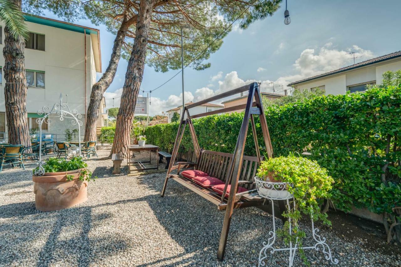 Hotel Massimo Марина ди Чечина Екстериор снимка